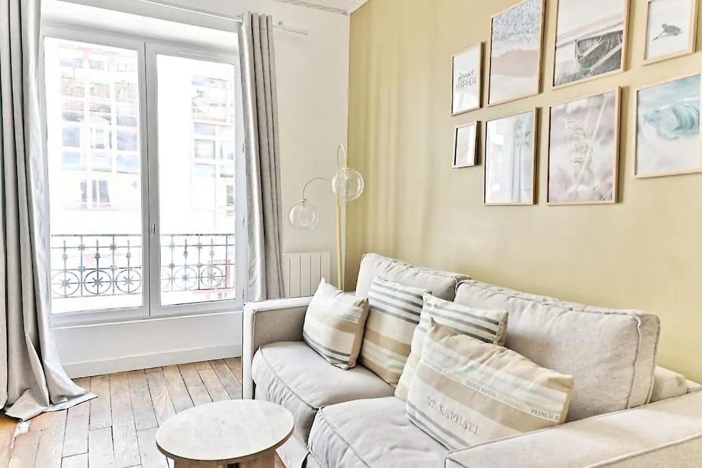 Apartment Montparnasse - Iii *